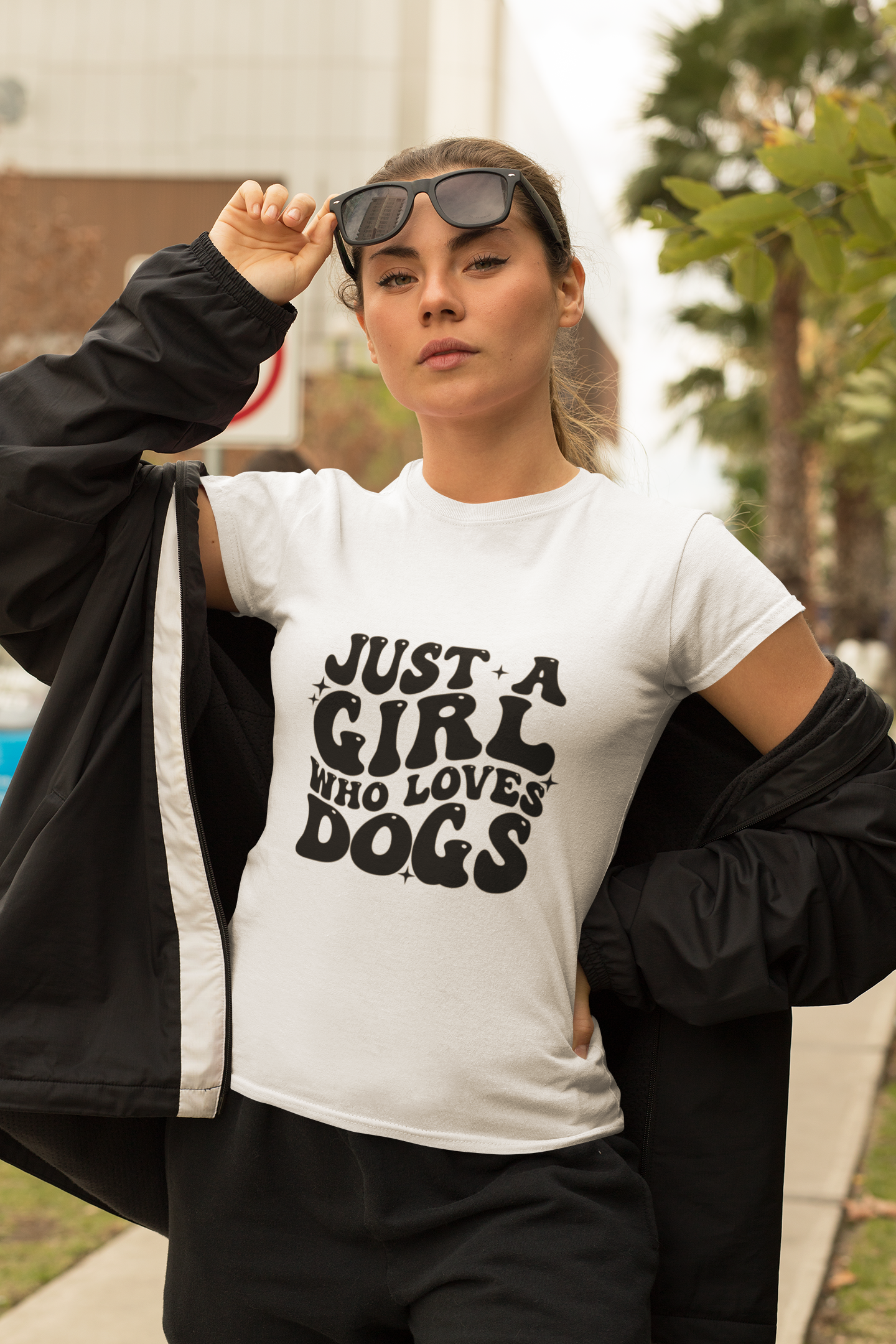 Just a Girl who Love Dogs Shirt